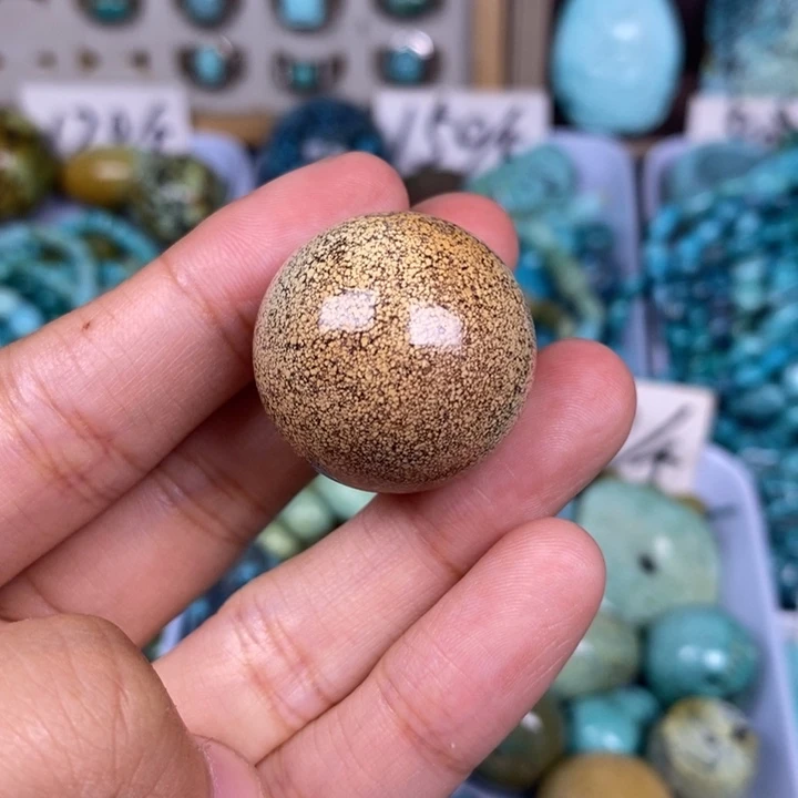未镶嵌绿松石颈饰