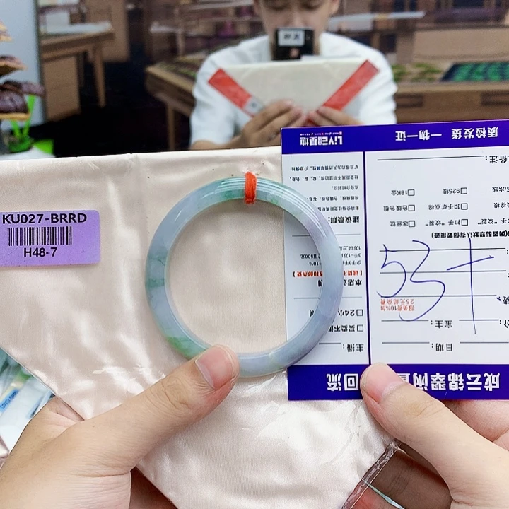 翡翠手镯未镶嵌Oooo