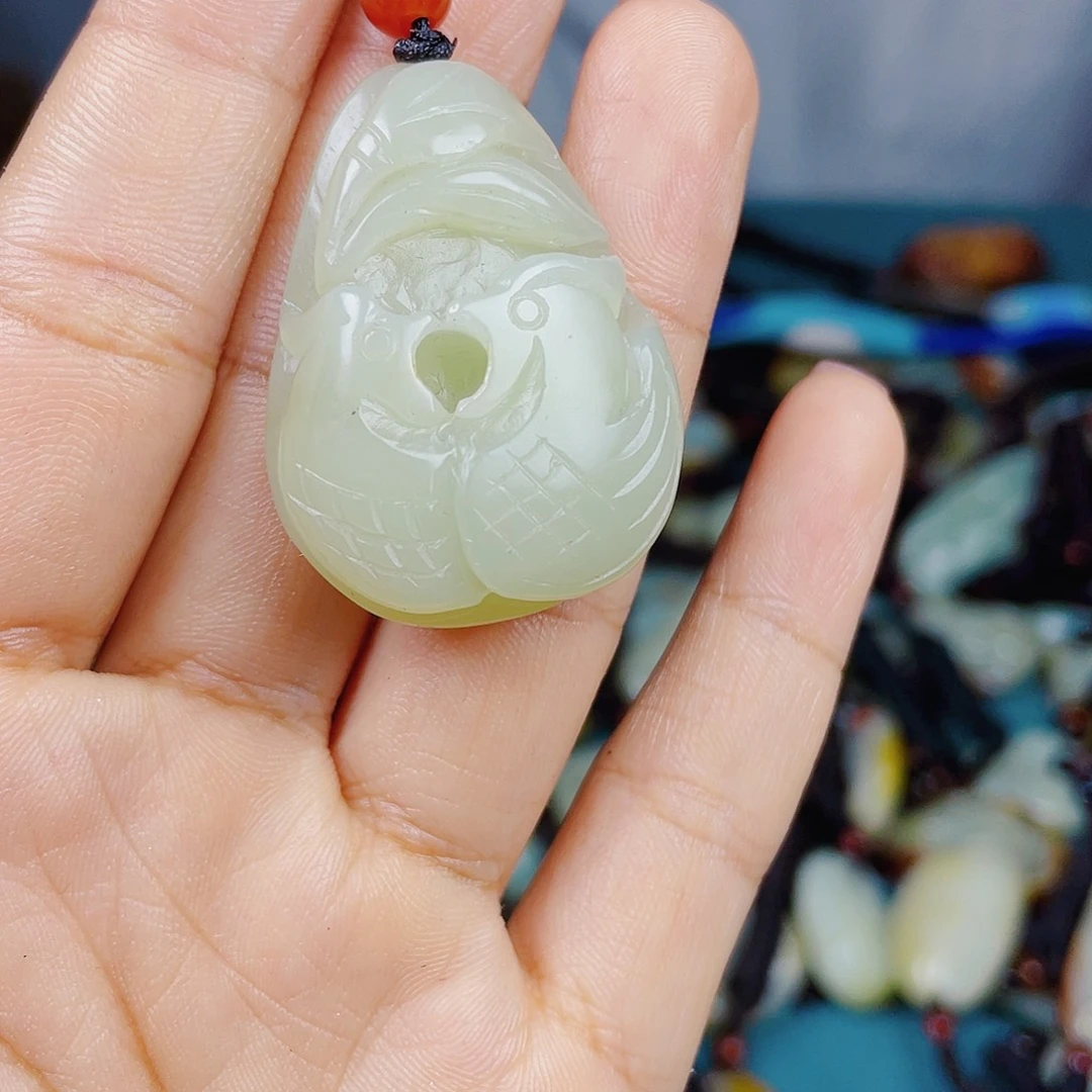 颈饰未镶嵌和田玉