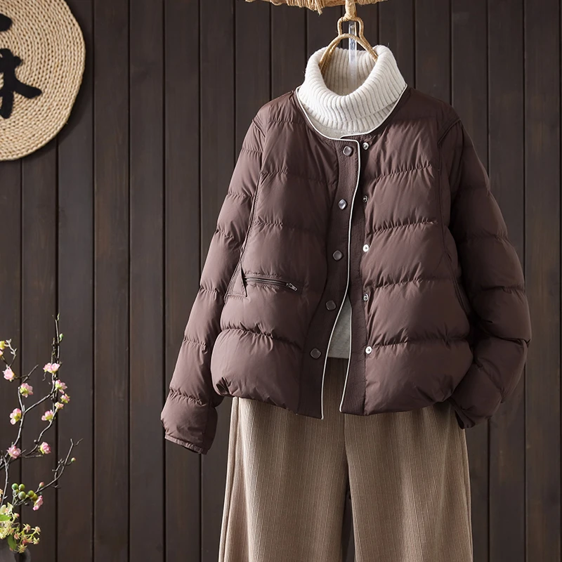 2025年冬季新款羽绒服女短款无圆领白鸭绒宽松休闲大码轻薄款外套