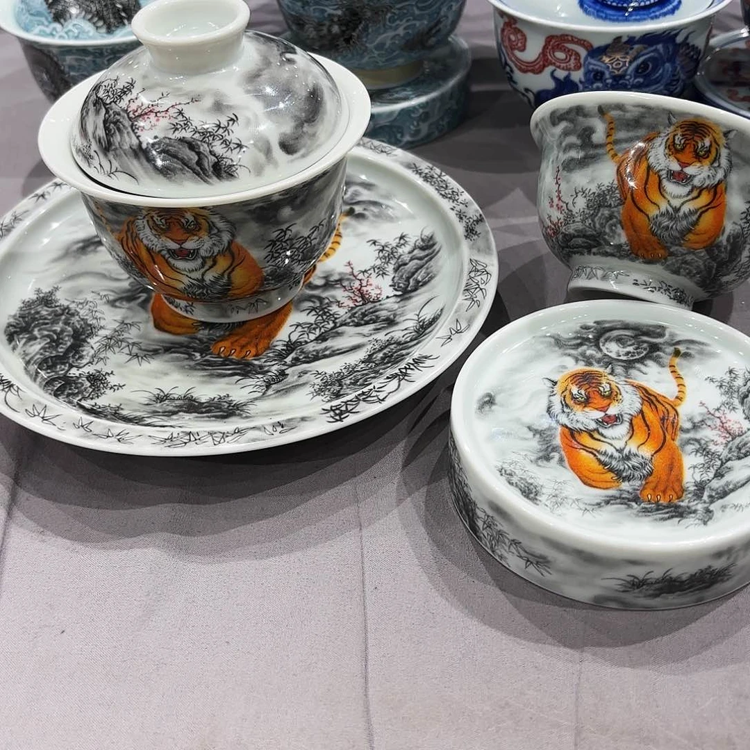瓷片景德镇瓷器展和
