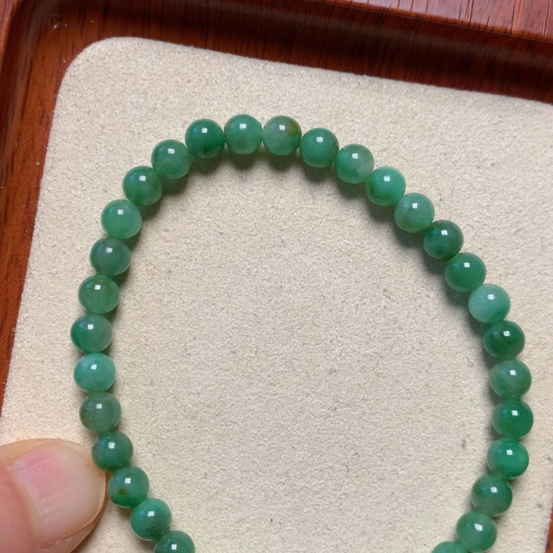 翡翠颈饰未镶嵌j****a珠