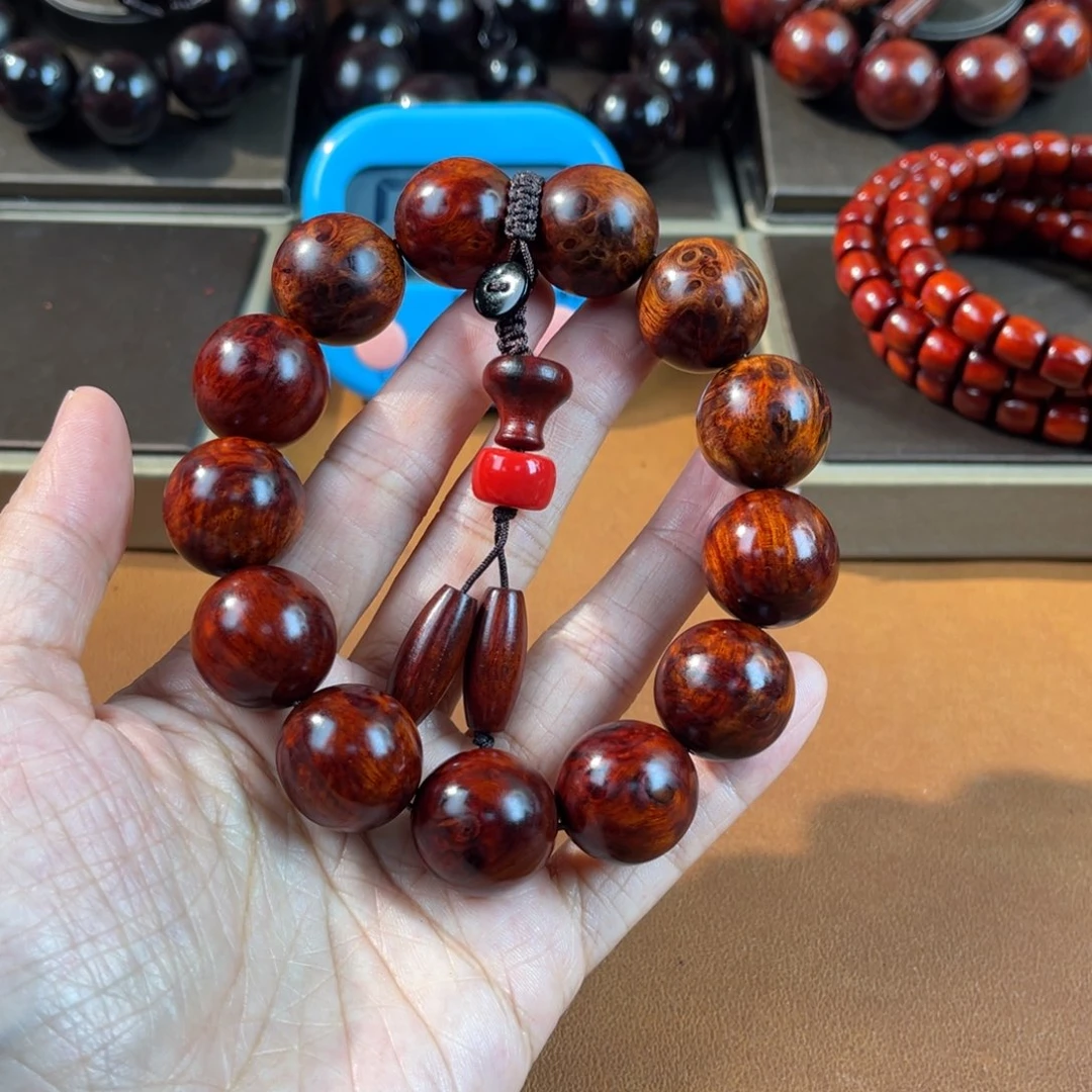 坚***仰檀香紫檀（小叶紫檀）