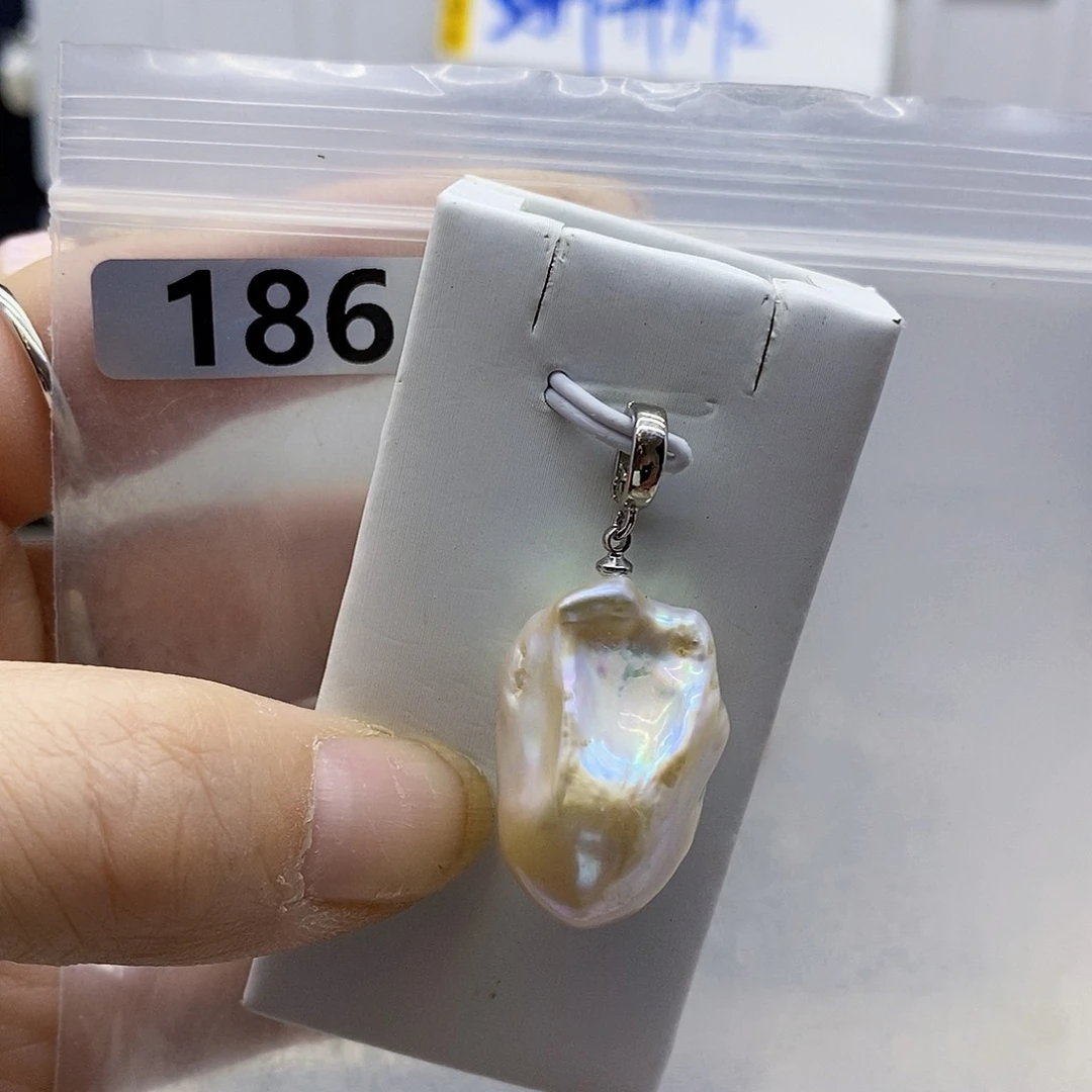 颈饰合金淡水珍珠