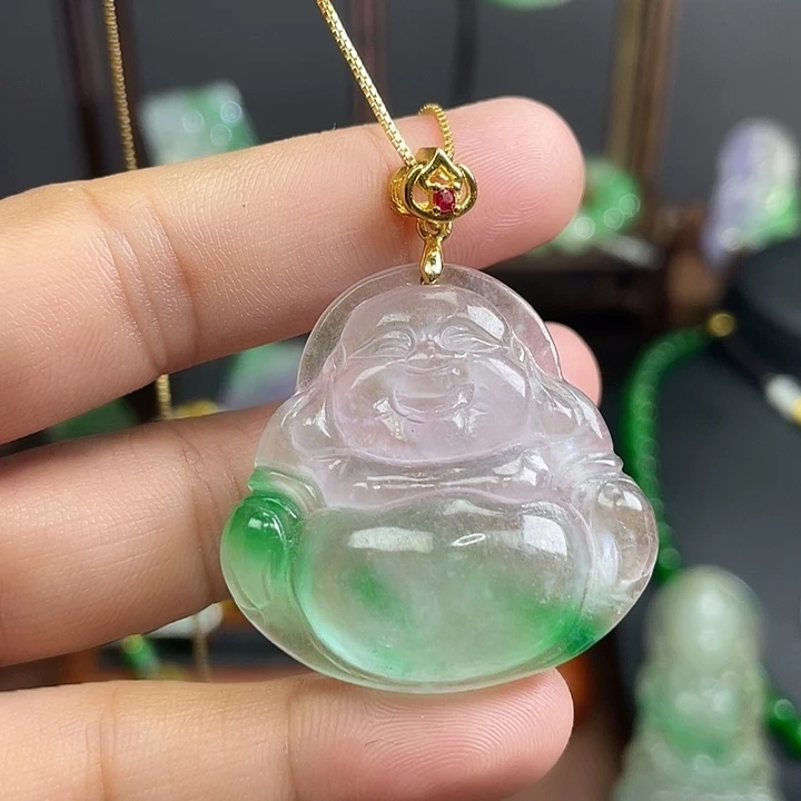 翡翠未镶嵌吊坠(赠链)
