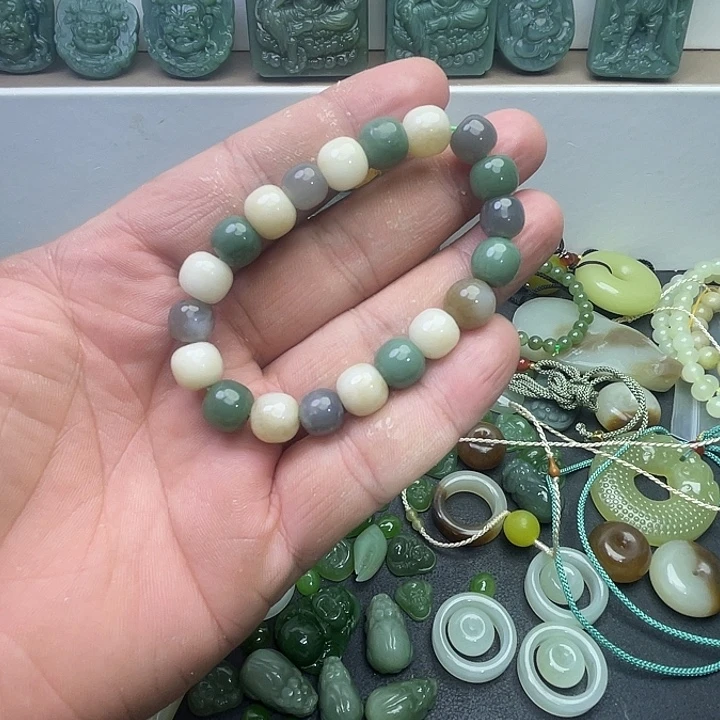 和田玉（糖玉）未镶嵌手链