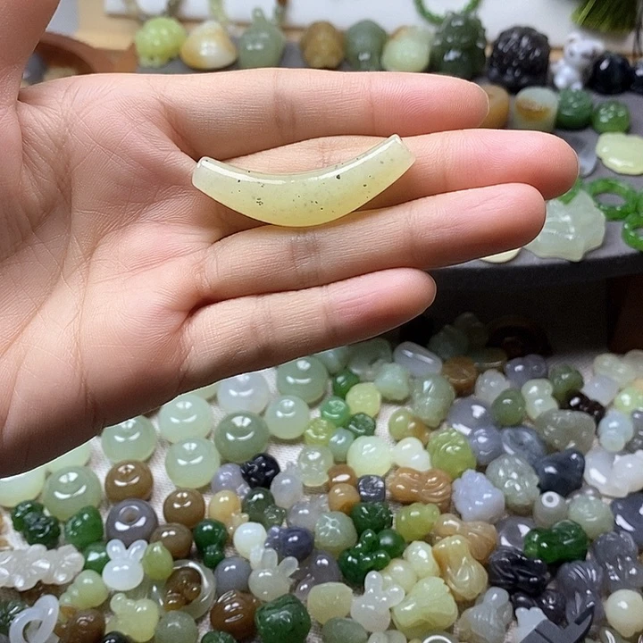 未镶嵌和田玉挂件弯管