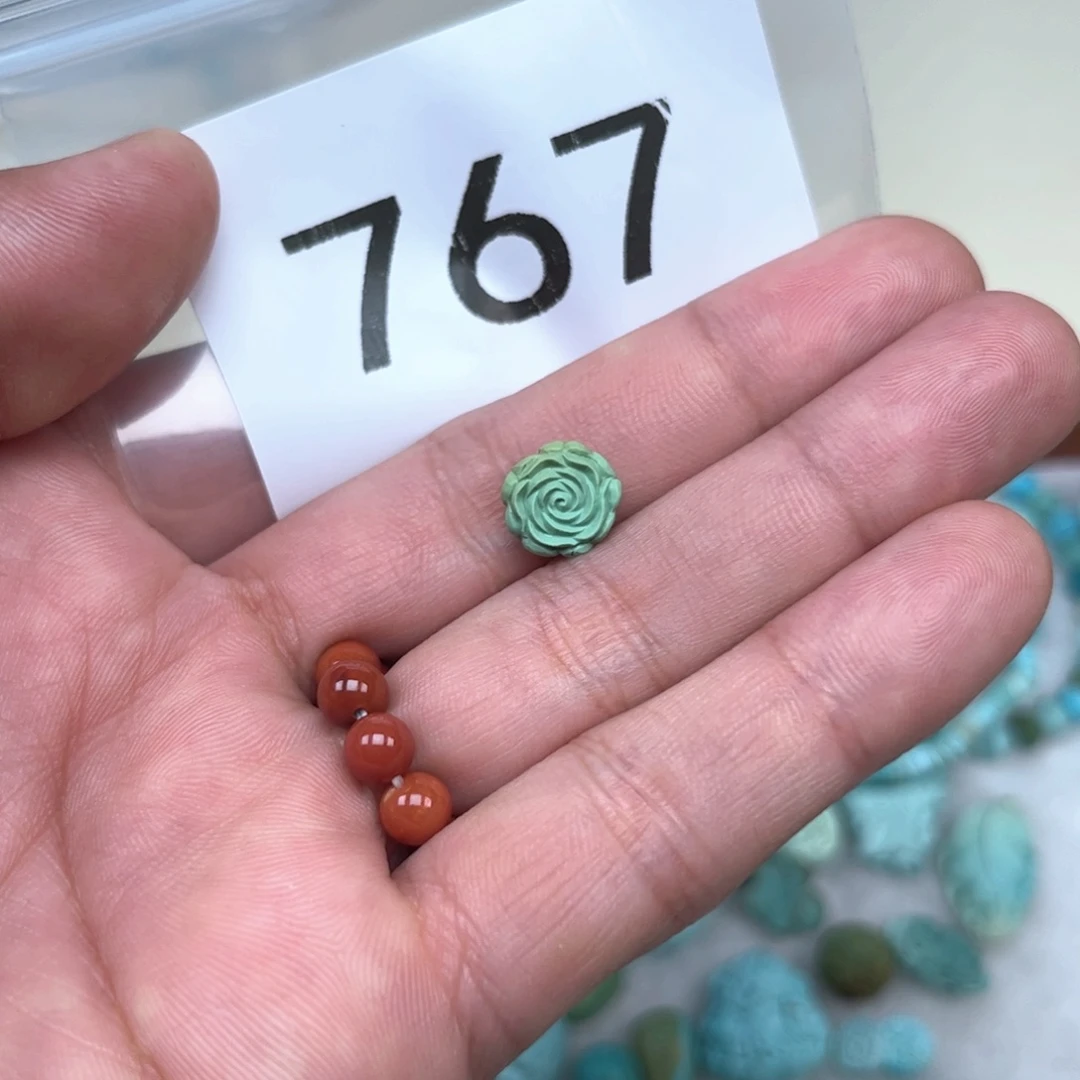 南红玛瑙未镶嵌珠宝奇石