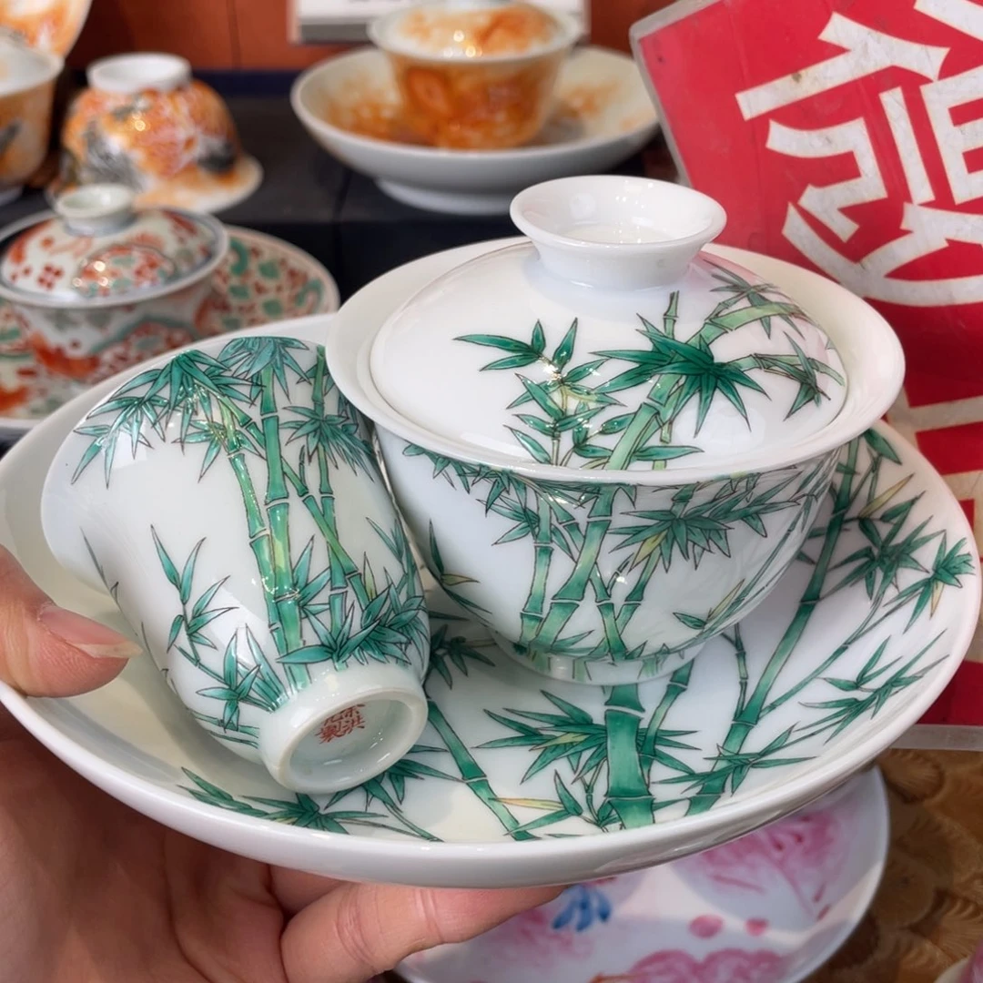 我是一只小小鸟，我是一只小小鸟。