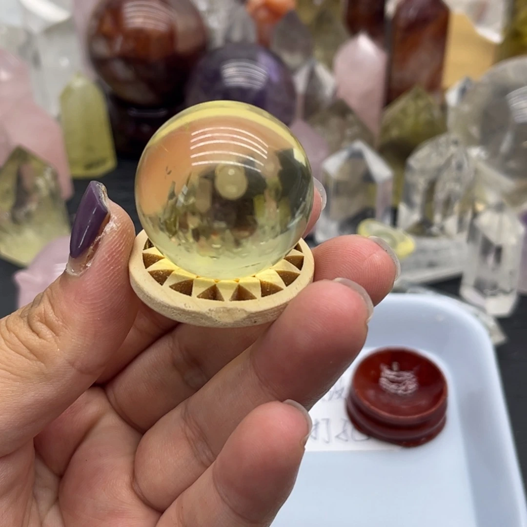 浅***稚未镶嵌珠宝半成品水晶94