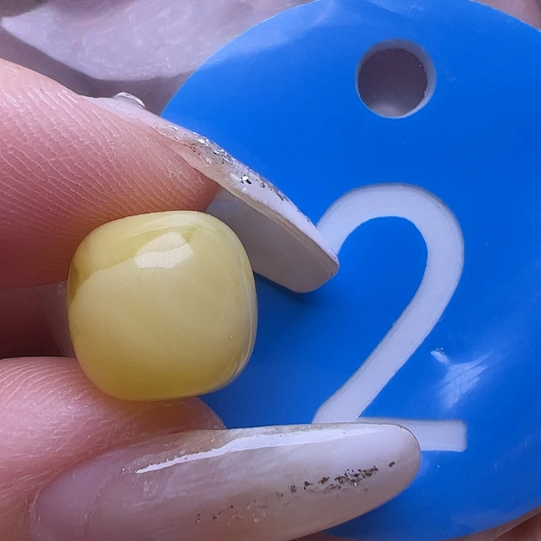 未镶嵌蜜蜡裸石微瑕9.7mm套装