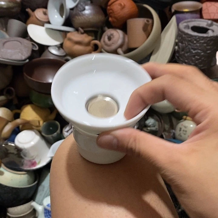 瓷片然后又被别人抢走一