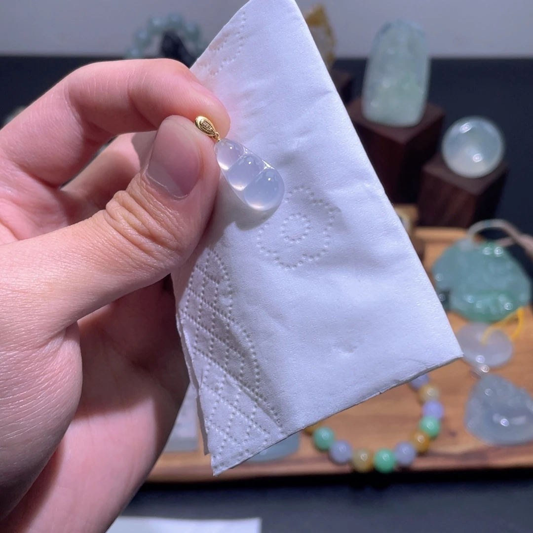 定制翡翠18K金镶嵌吊坠