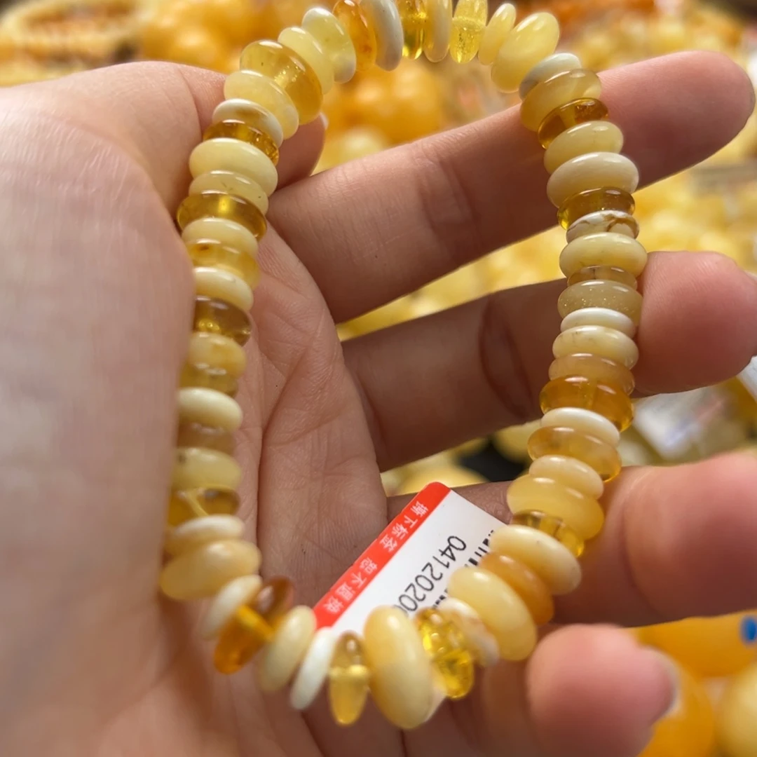 未镶嵌琥珀珠宝奇石