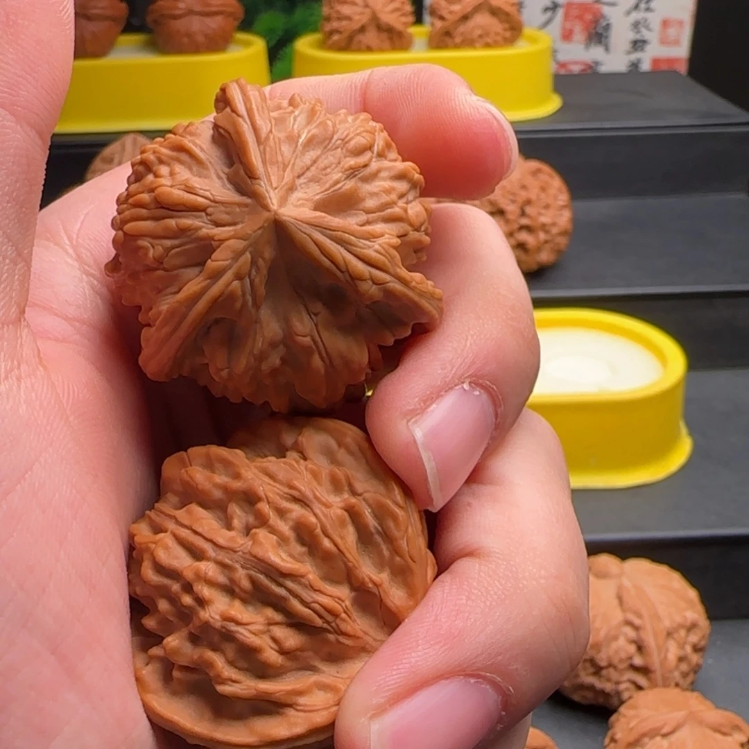 *****文玩核桃吊坠御龙