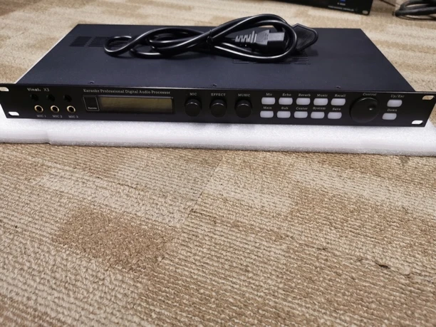不包邮 韵乐X3效果器一台