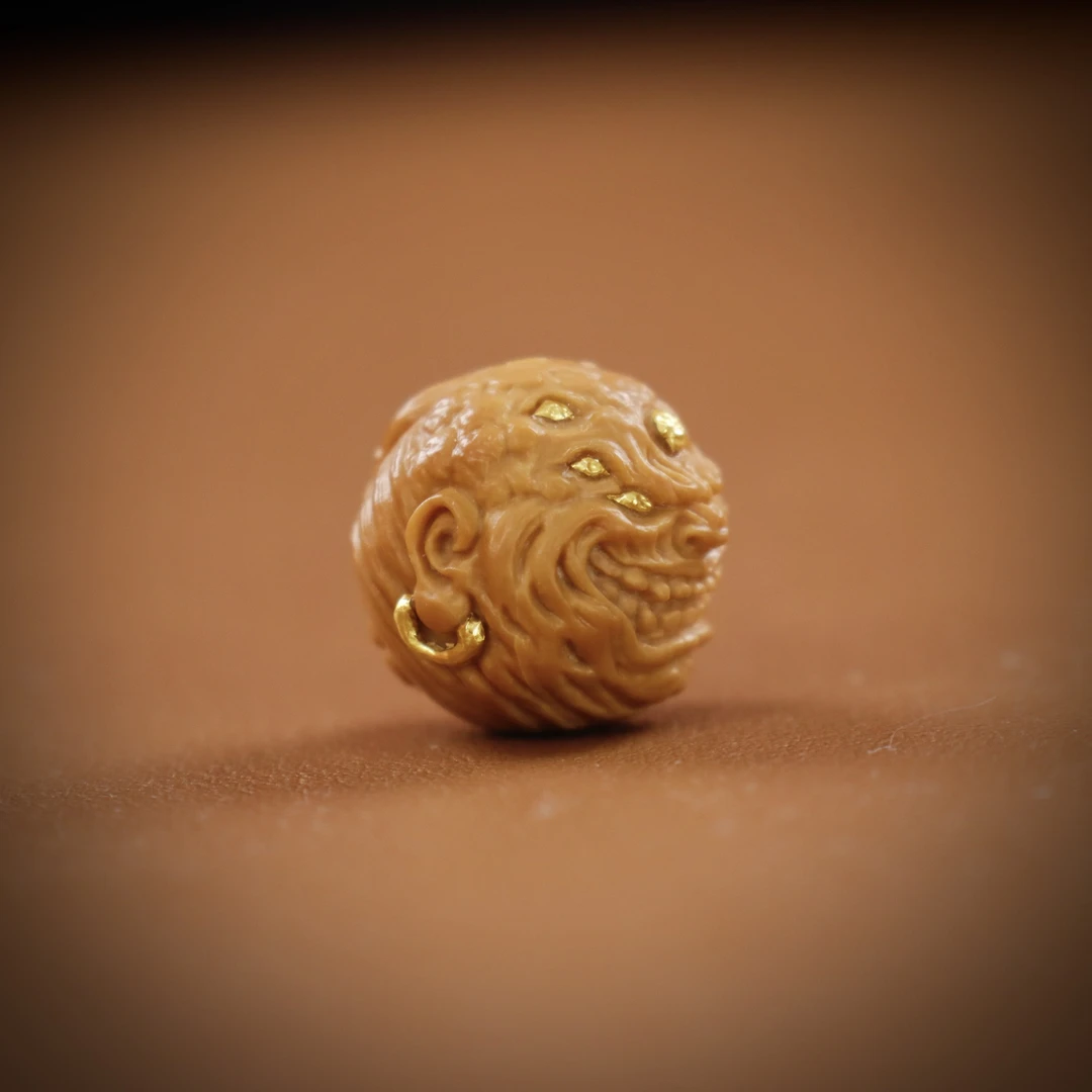 【六目恶僧】纯金手工镶嵌六目恶僧猴头雕刻单颗