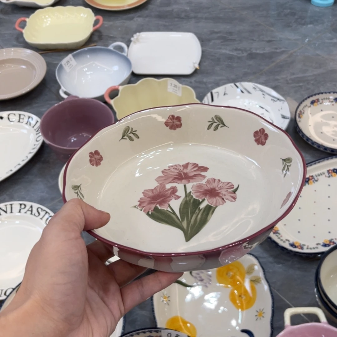 陶瓷微瑕餐具介意勿拍，满18飞！