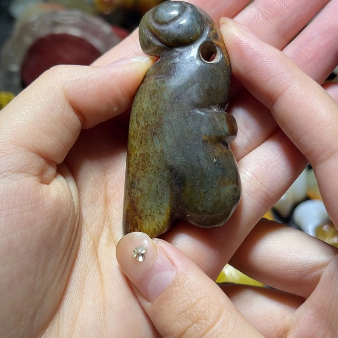 和田玉（糖玉）未镶嵌挂件