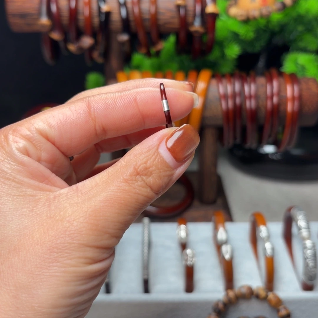 樱***子木质非金属鸡血藤戒指