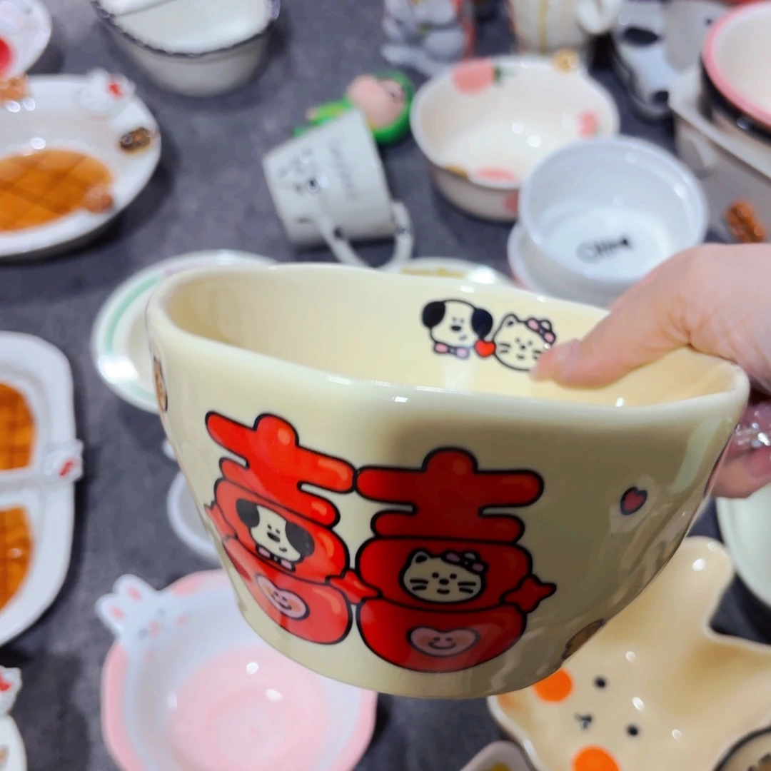 陶瓷小猫小狗六寸汤饭碗微微瑕