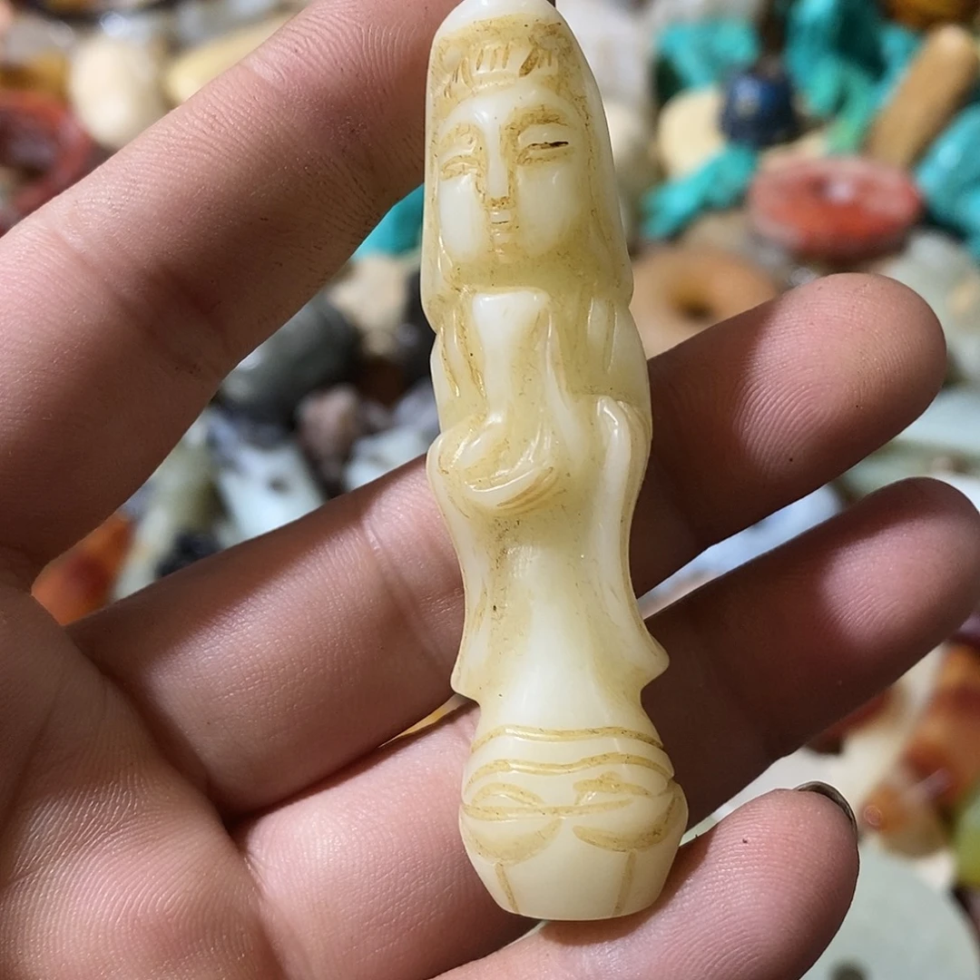 和田玉（糖玉）未镶嵌挂件
