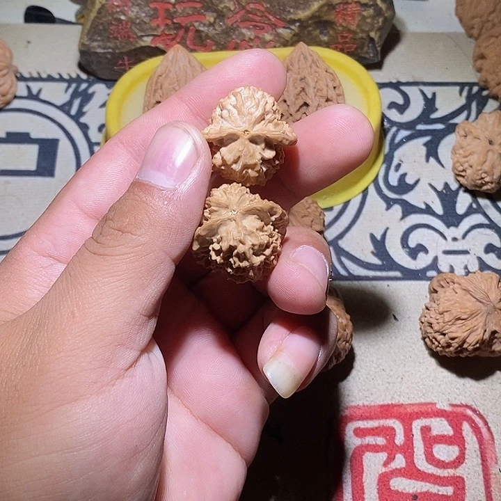 I***f全品没修小手捻一对