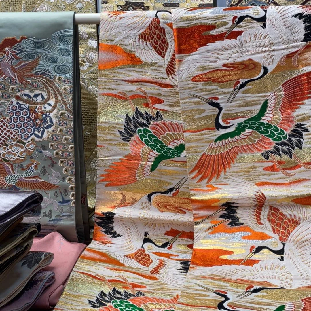 织绣双面全通丸带