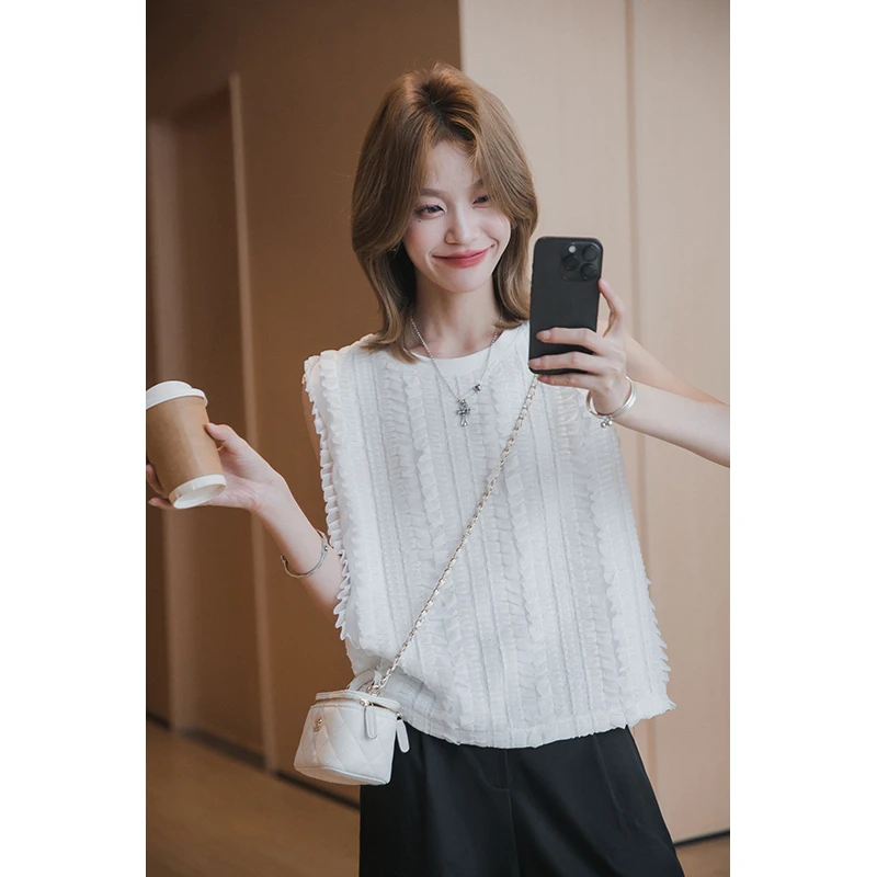 小谷粒白色蕾丝衫女2025夏季新款时尚气质通勤圆领无袖直筒短上衣