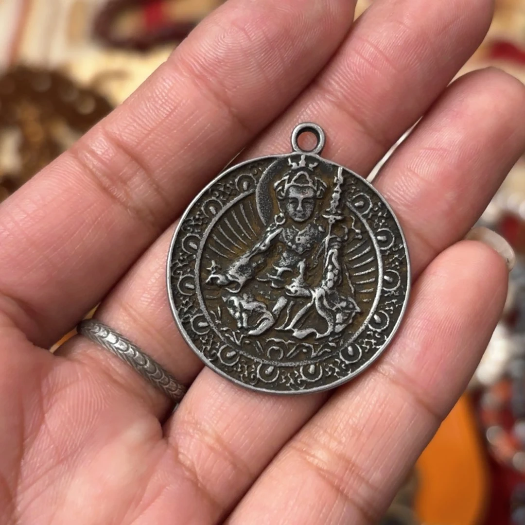 铜星月菩提吊坠项链