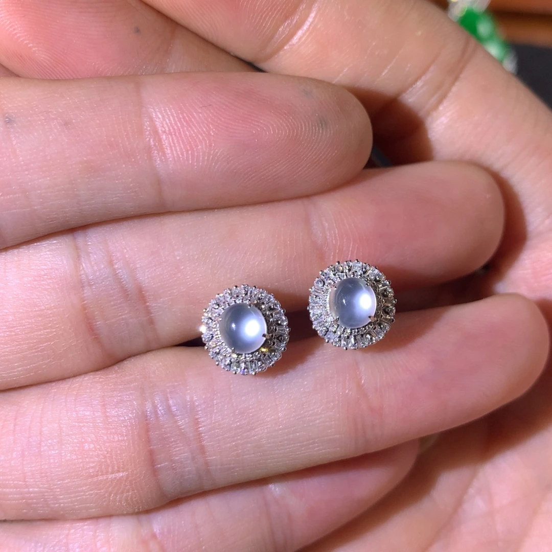 翡翠18K金镶嵌耳饰翡翠