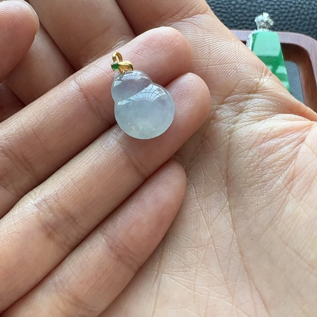 翡翠颈饰18K金镶嵌佳**A翡翠