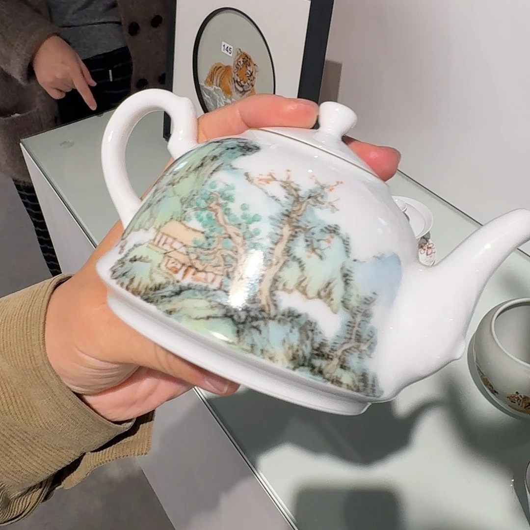 培****双省大美术馆老师作品