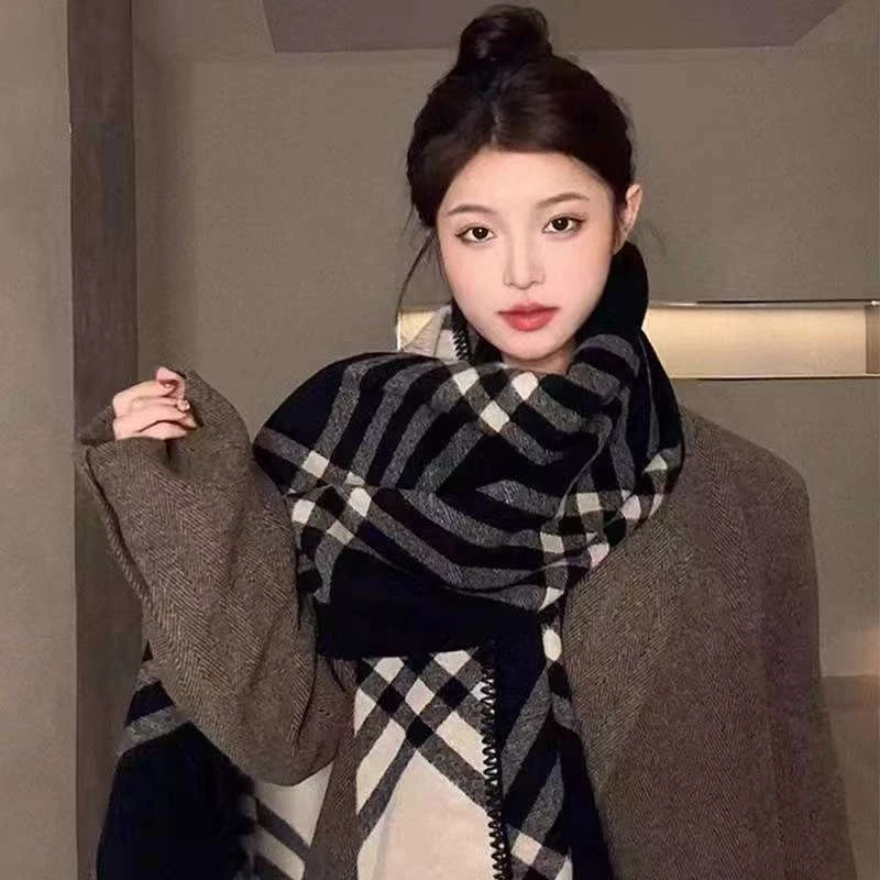 秋冬新款围巾女学院风成人保暖围巾时尚百搭披肩学生格子加厚