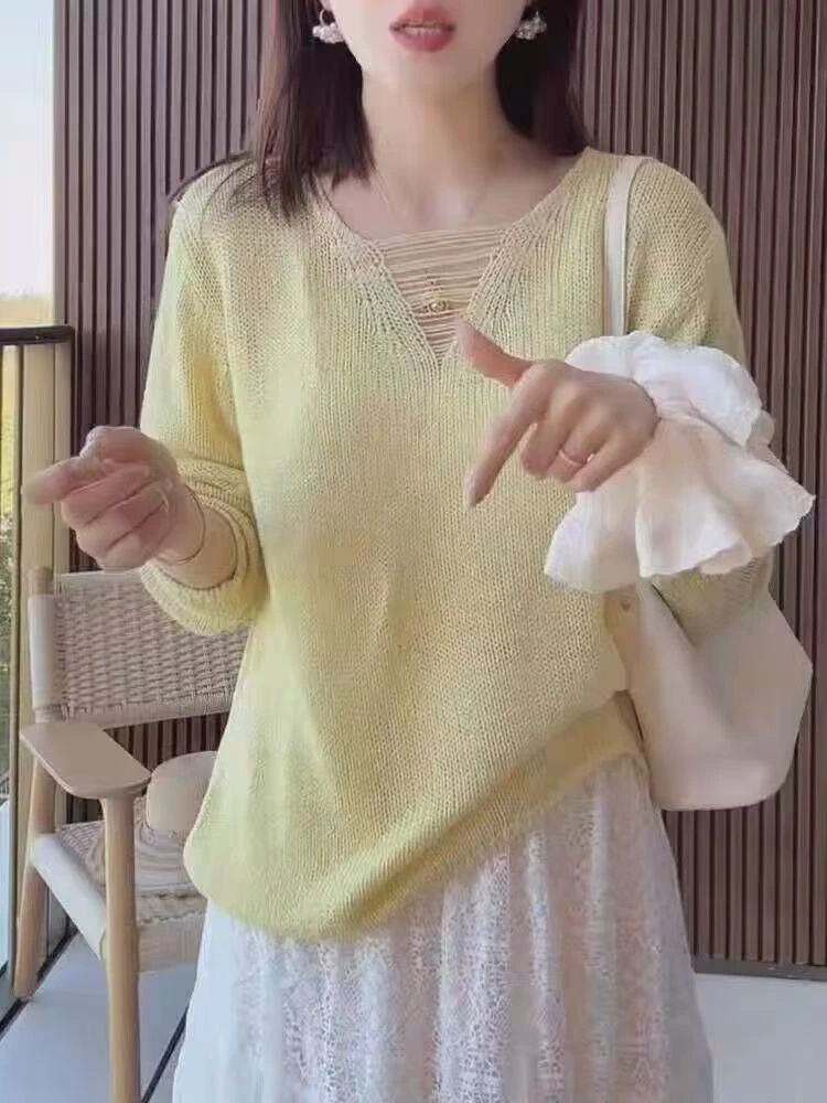 2025春夏韩系粉色v领镂空针织衫女装薄款独特超好看单穿上衣欧货