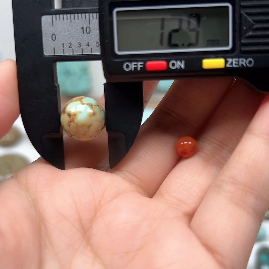 南红玛瑙未镶嵌珠宝奇石