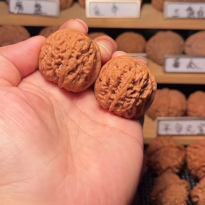 核桃35雨花石。