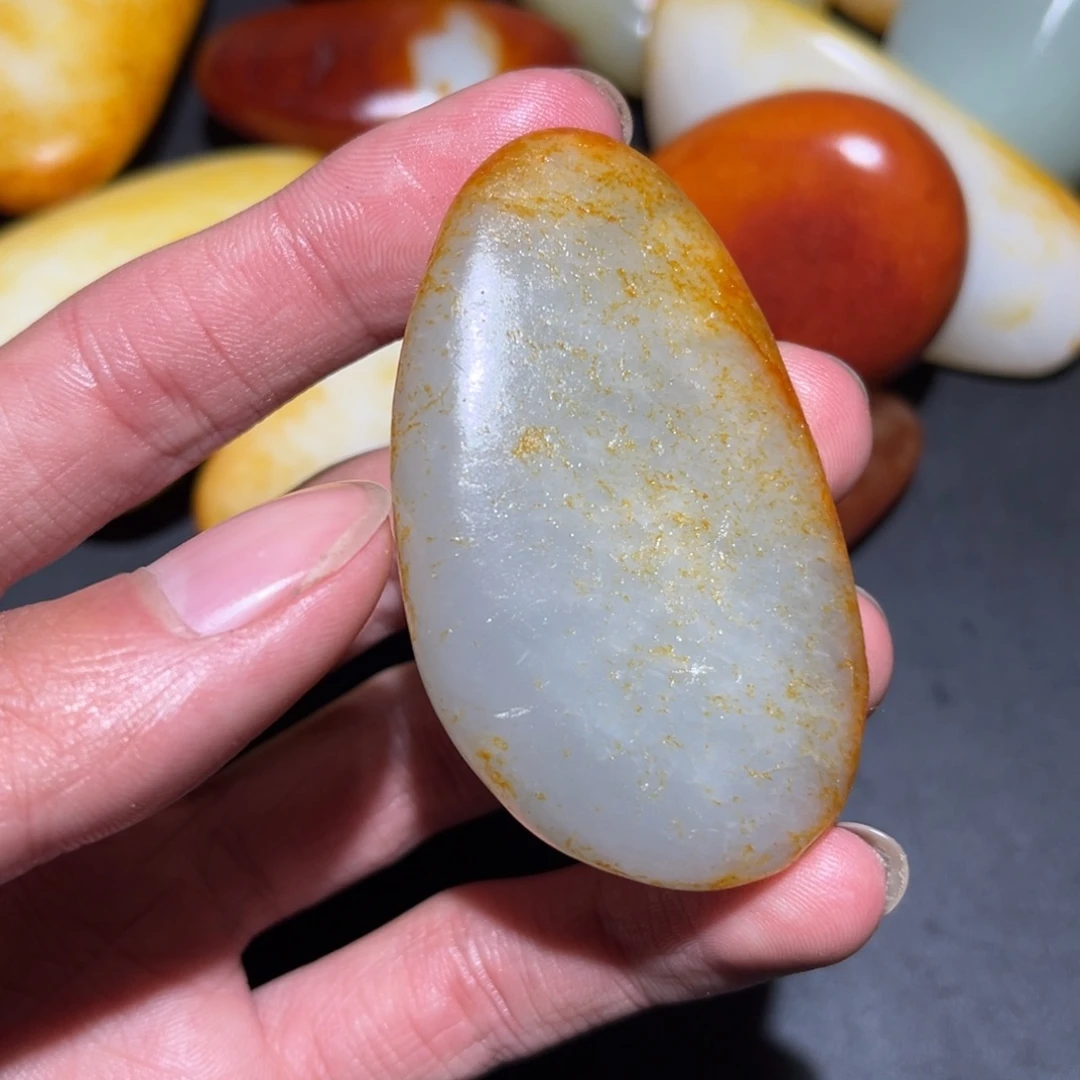 和田玉未镶嵌珠宝奇石