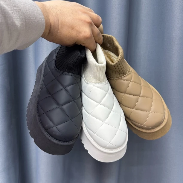 全1043。新款雪地靴 内里加绒