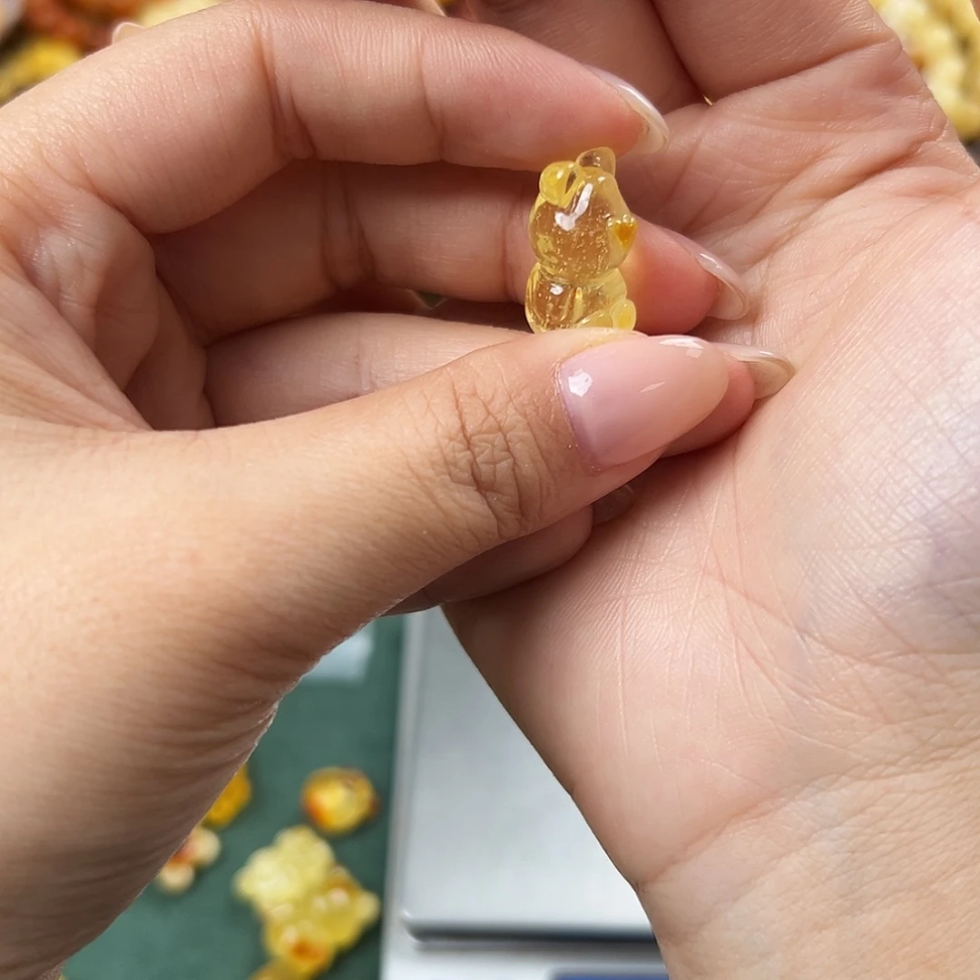 琥珀未镶嵌珠宝奇石