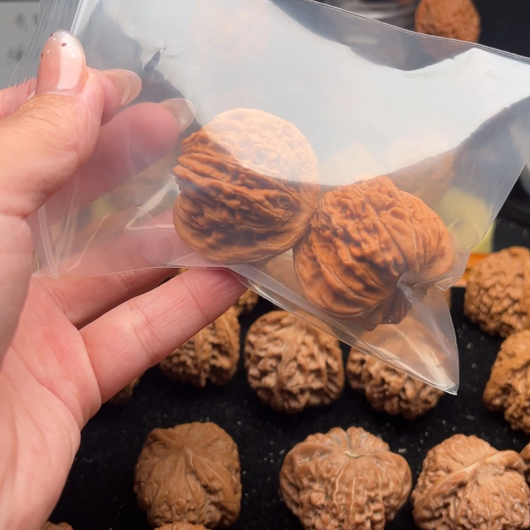 承***把件核桃四座楼打底