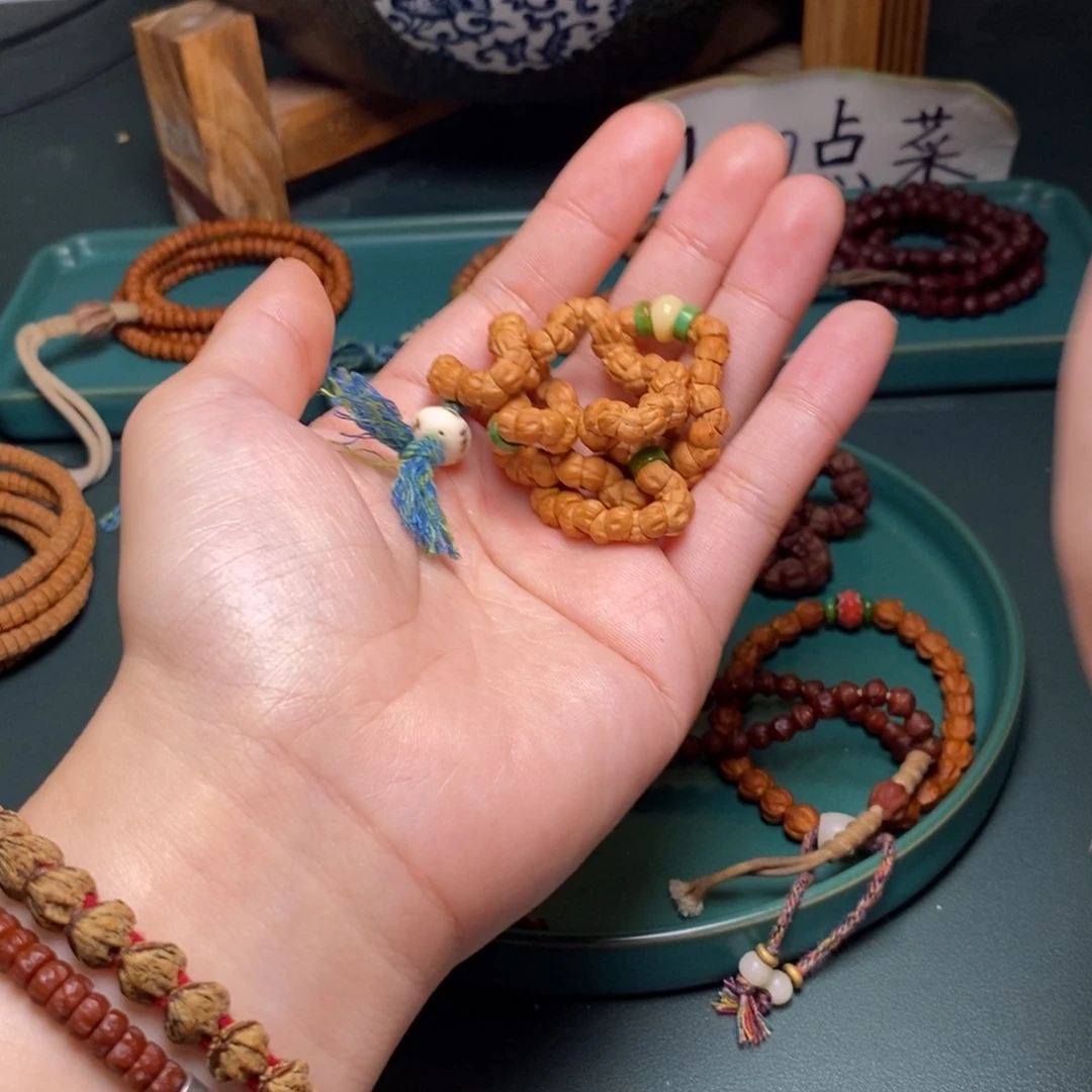 柏香籽/百香籽手串168.8双