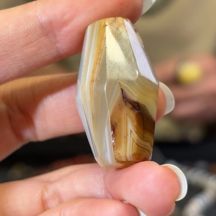 未镶嵌颈饰玛瑙/玉髓