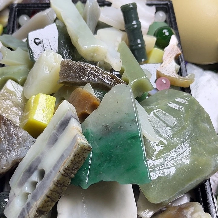 和田玉未镶嵌珠宝奇石阿*