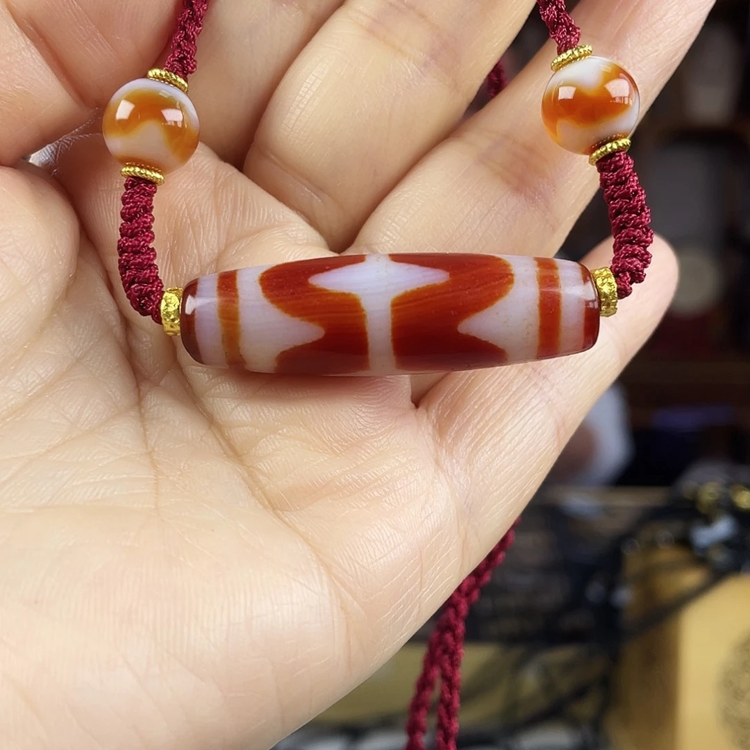 玛瑙/玉髓合金颈饰行运