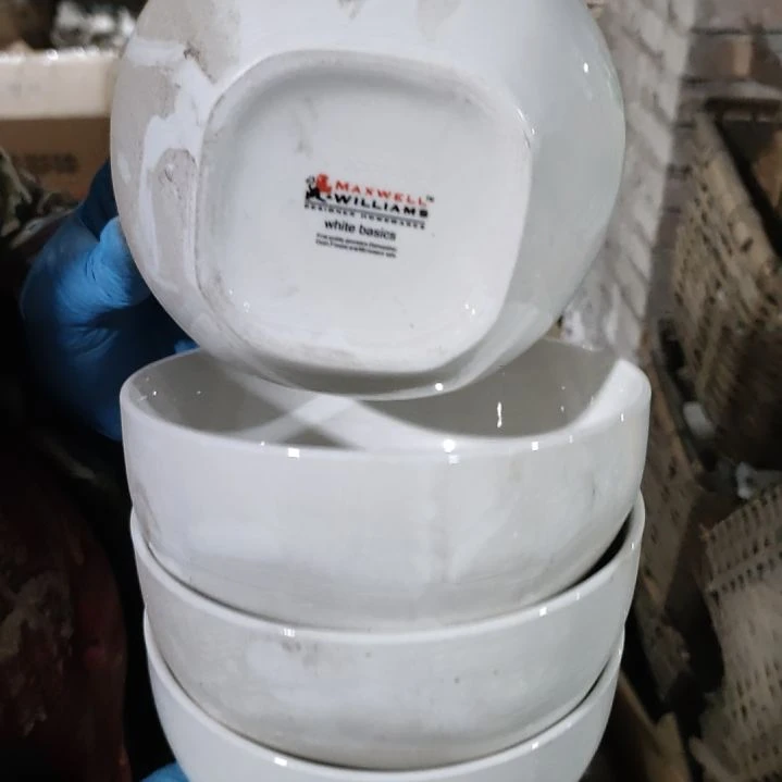 摆件陶瓷盘子碗啥都有