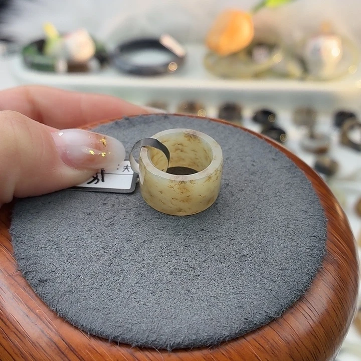 和田玉（糖玉）未镶嵌戒指S127草花直切14.9