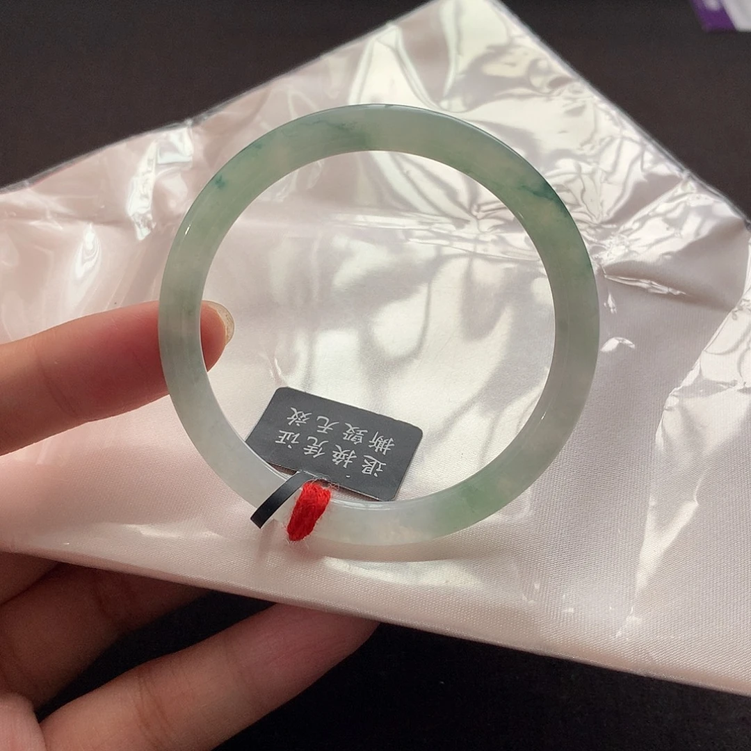 翡翠未镶嵌手镯49