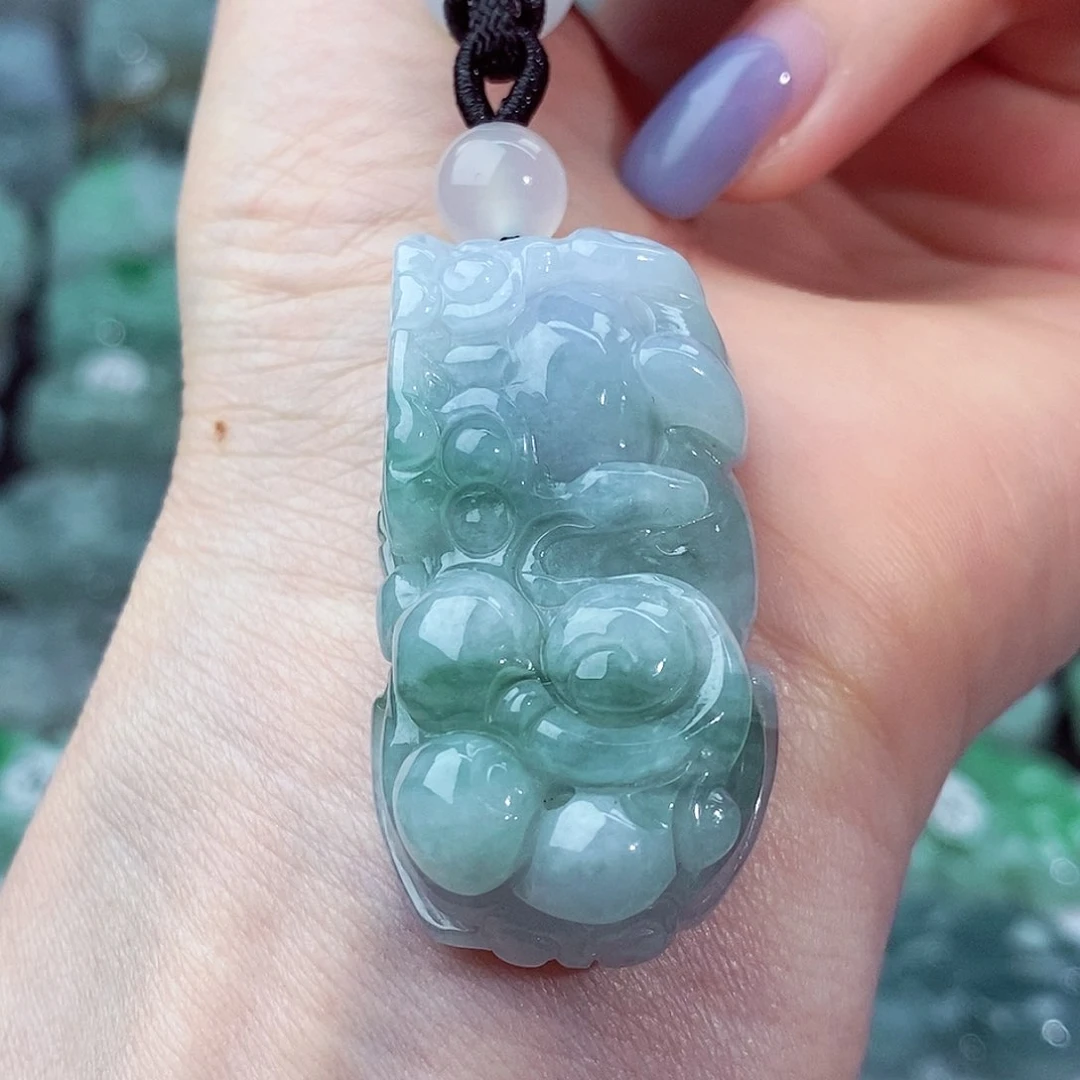 颈饰未镶嵌翡翠天然