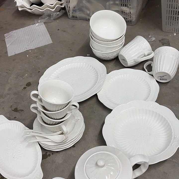 碟微瑕介意勿拍……1套